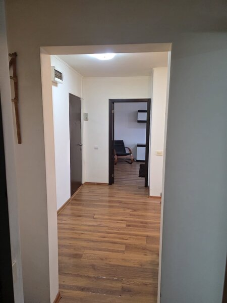 Piata Rahova, chiar pe strada Croitoru Vasile, intersectie Calea Rahova