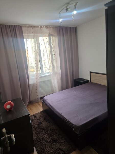 Piata Rahova, chiar pe strada Croitoru Vasile, intersectie Calea Rahova